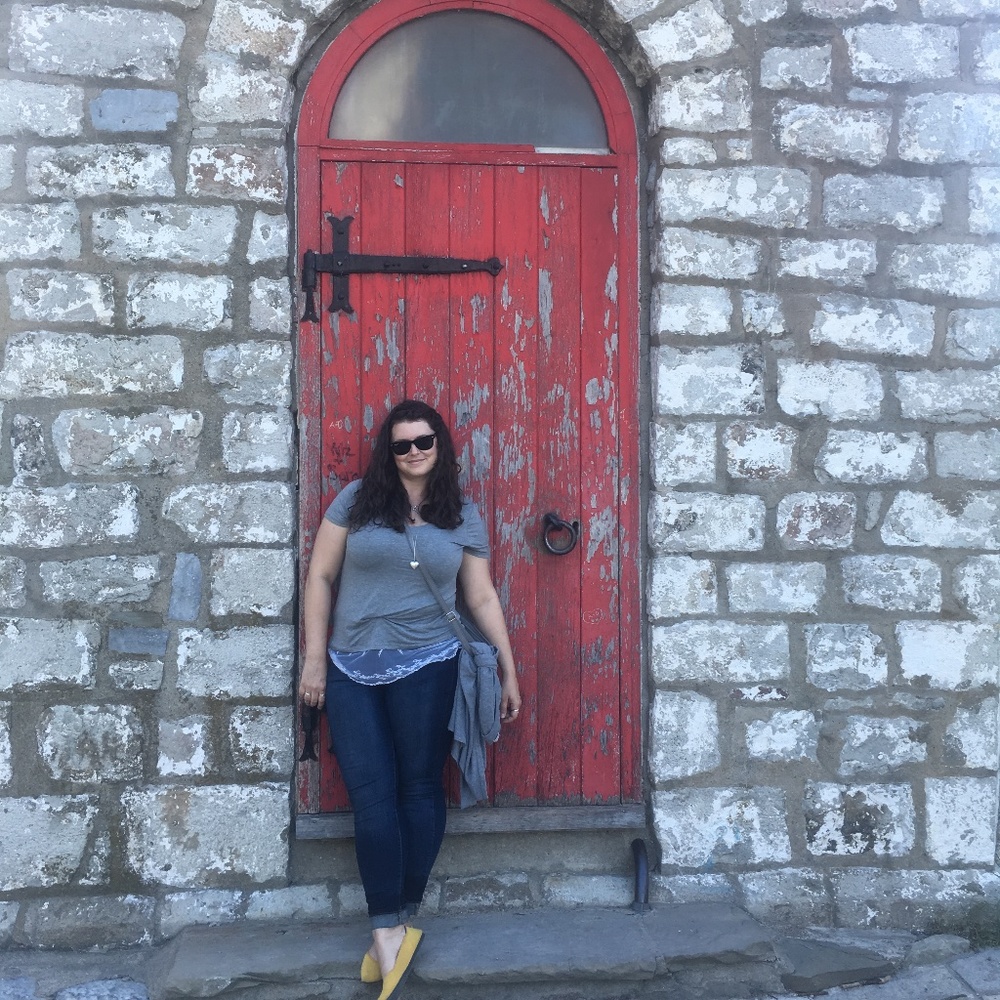 Meet your Posher, Jennifer